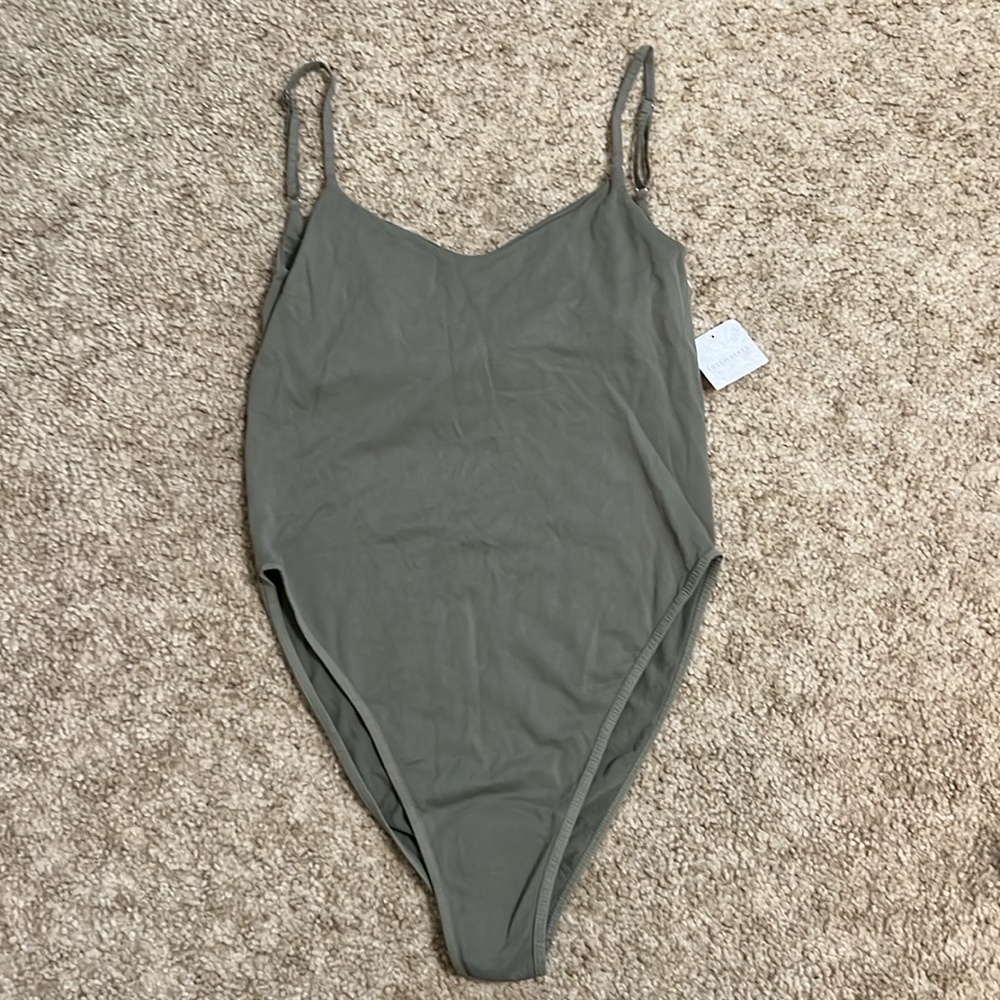 🆕 Free People intimately pull on bodysuit in size M/L in sting ray